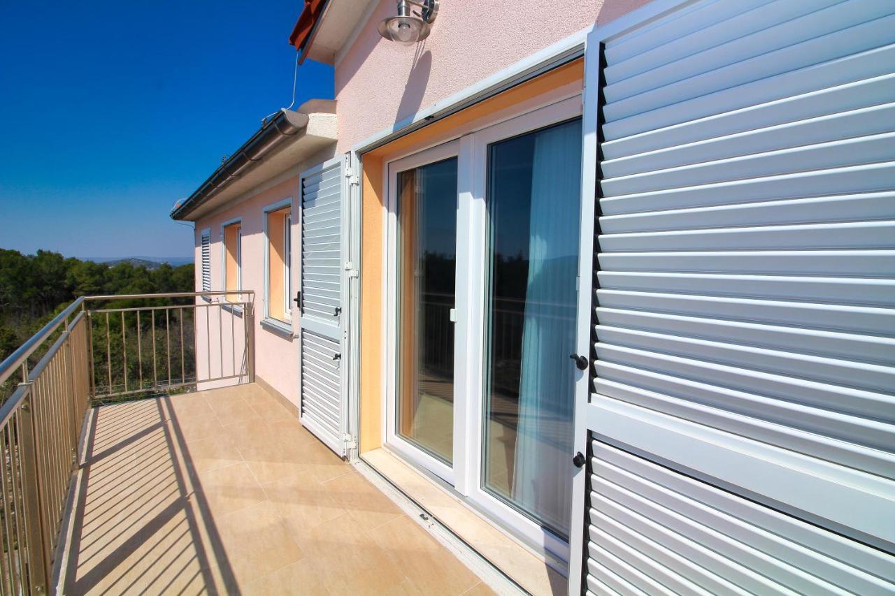 Grande Rosa Apartment Vrulje  Luaran gambar